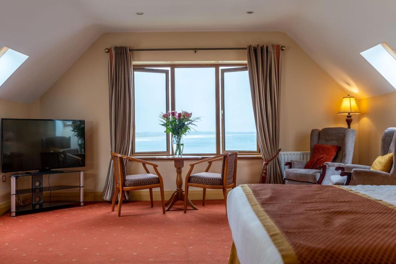 فندق Waterfront House & Restaurant إنيسكرون المظهر الخارجي الصورة